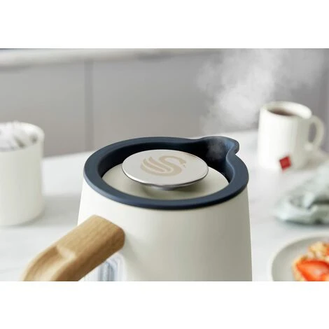 Swan 1.7L Nordic White Cordless Kettle 5 Swan 1.7L Nordic White Cordless Kettle - Image 5