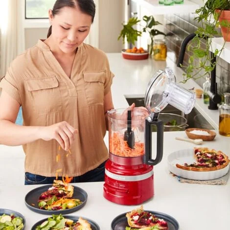 NEW KitchenAid 2.1L Empire Red Food Processor 5 NEW KitchenAid 2.1L Empire Red Food Processor - Image 5