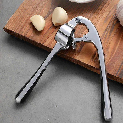 Livingandhome Set Of 3 Garlic Press With Roller Peeler And Brush 1 Livingandhome Set Of 3 Garlic Press With Roller Peeler And Brush